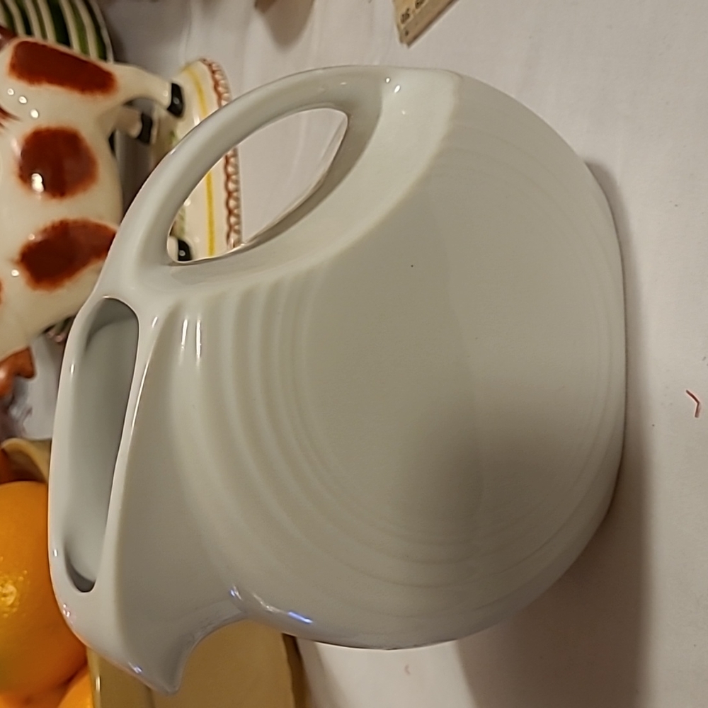 Small Fiesta disk pitcher
